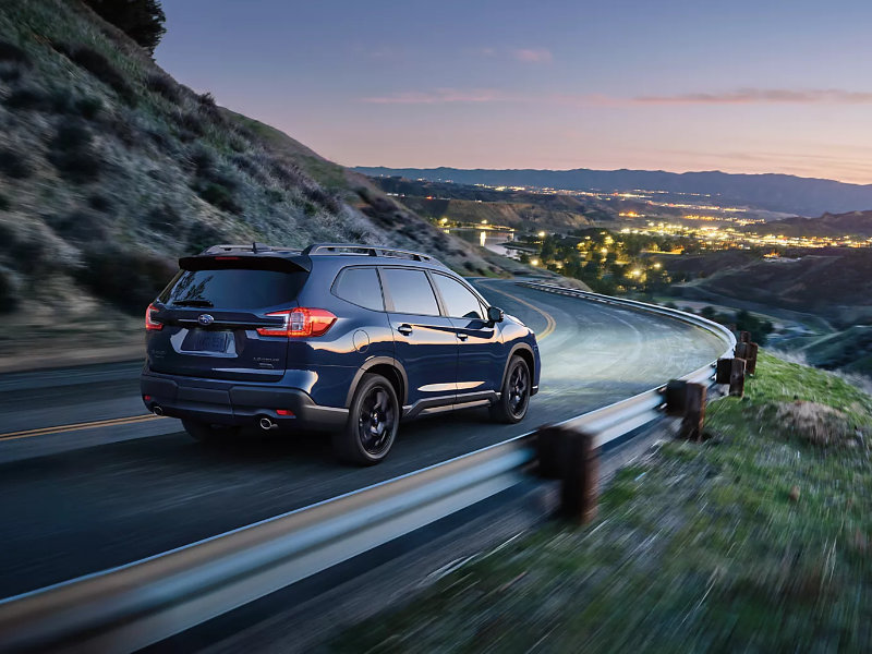 The Ultimate SUV Showdown: 2023 Subaru Ascent vs 2023 Toyota Highlander near Dearborn Heights MI