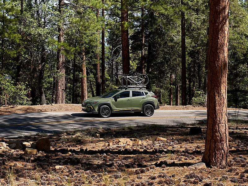 Glassman Subaru - Decide between the 2024 Subaru Crosstrek and the 2024 Nissan Kicks near New Boston MI