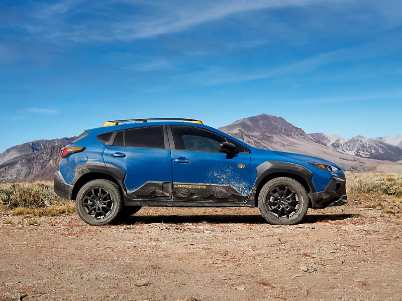 Glassman Subaru - 2024 Subaru Crosstrek vs Outback Comparison near Livonia MI
