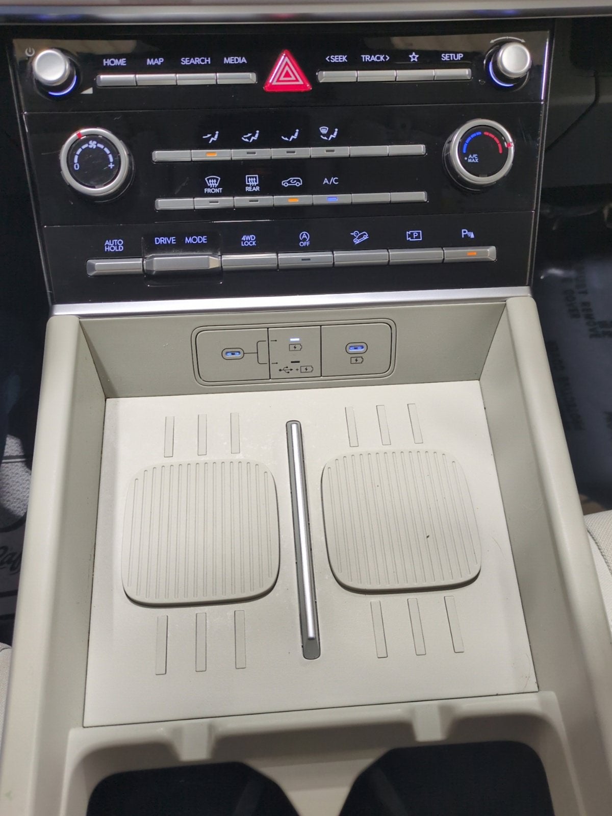 2024 Hyundai Santa Fe SE