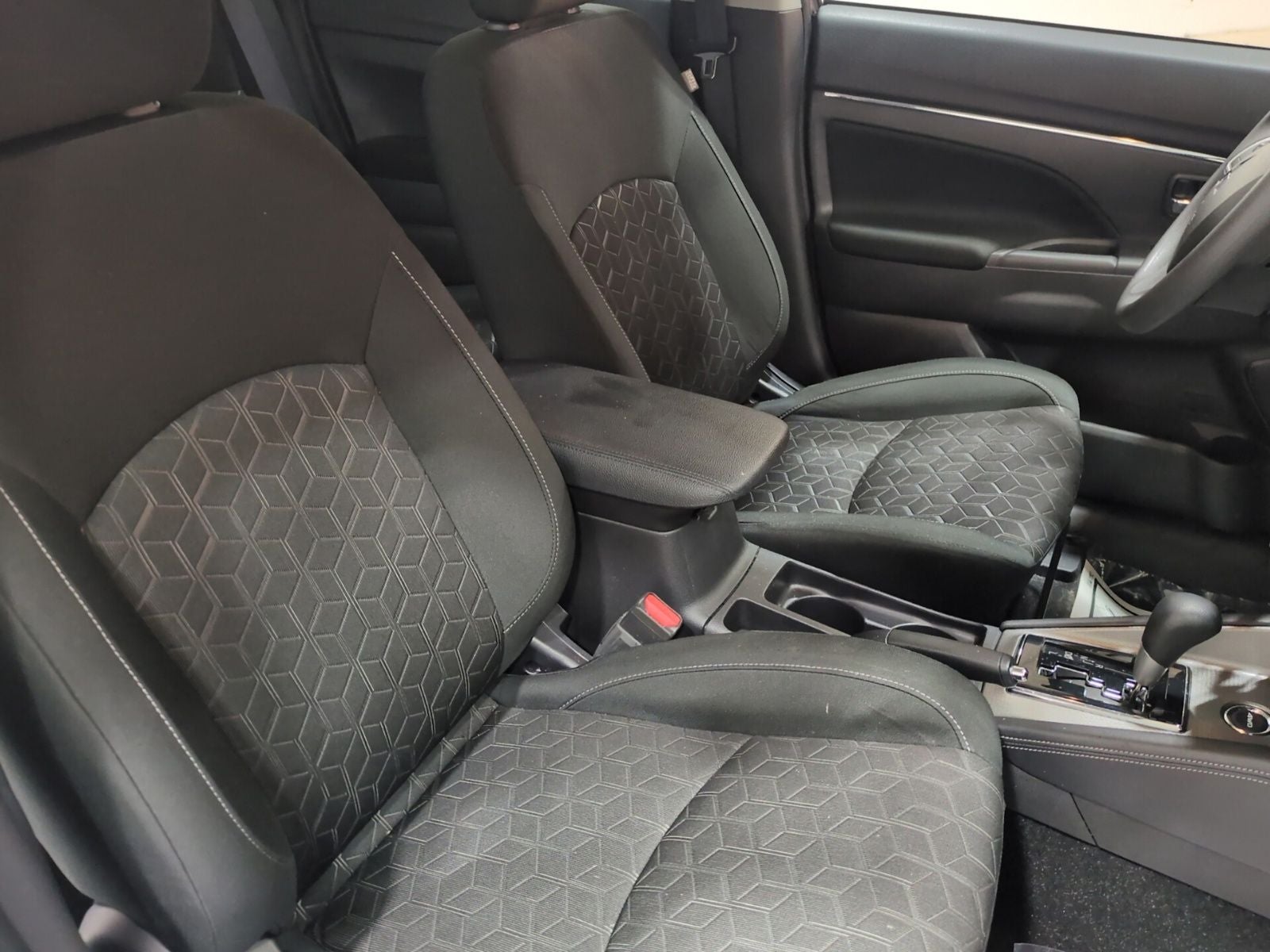 2024 Mitsubishi Outlander Sport 2.0 ES