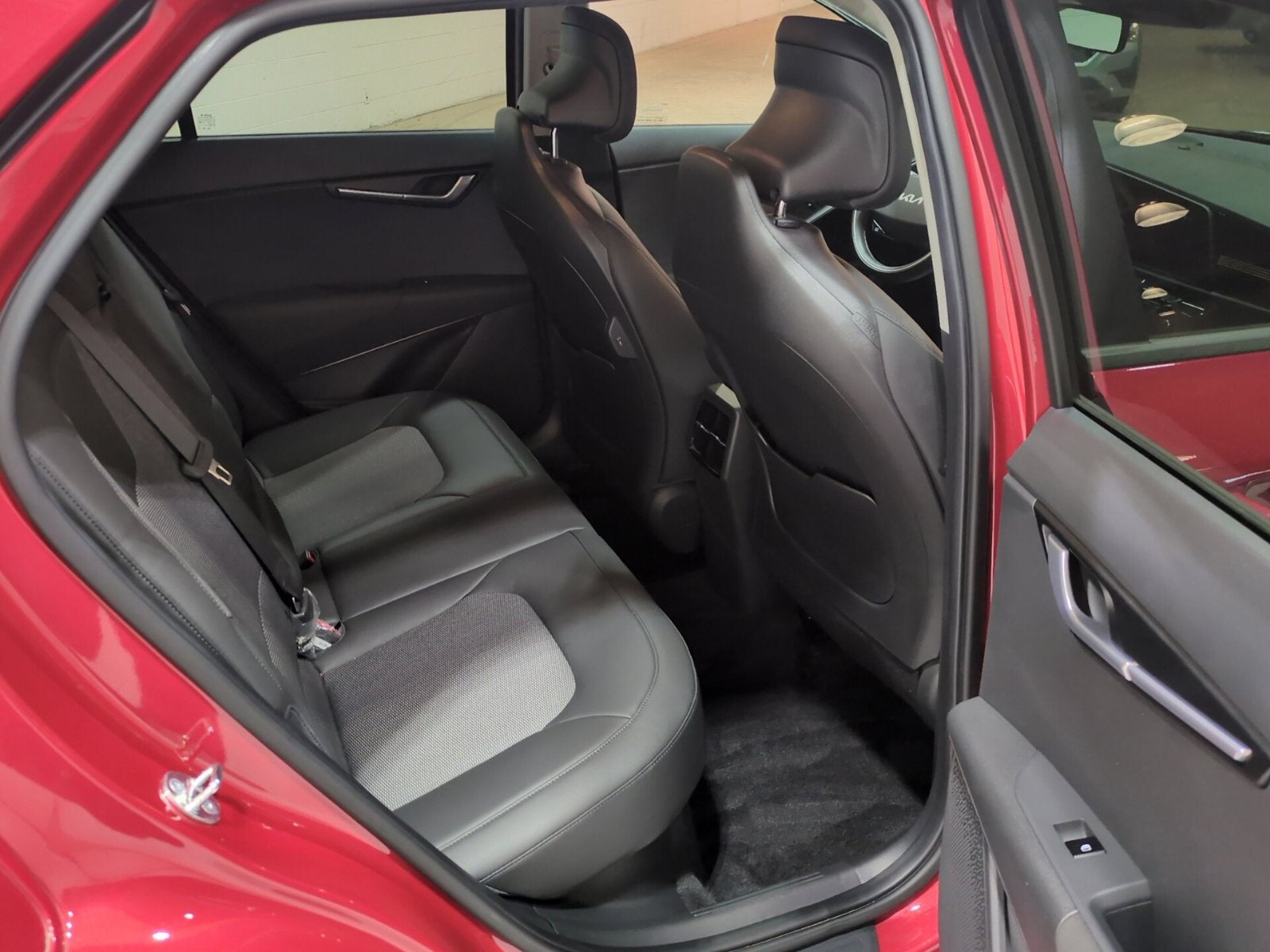 2024 Kia Niro EX