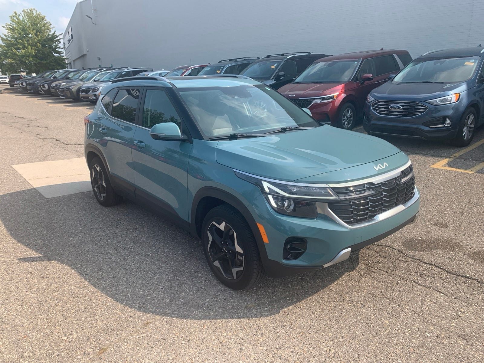 2025 Kia Seltos EX